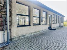 Cintorín a dom smútku